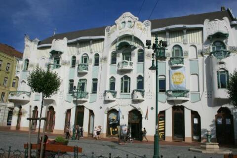 Reök - Regionális Összművészeti Központ