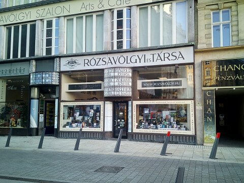 Rózsavölgyi Szalon Arts & Café