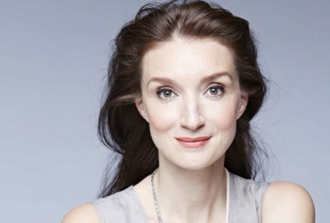 Kortárs magyar írók sorozat: Vendégünk: Ugron Zsolna