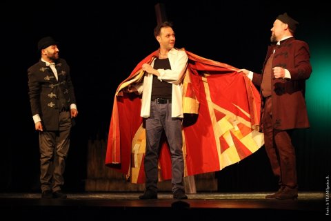 A beszélő köntös A beszélő köntös