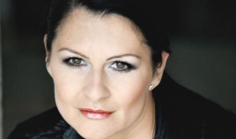 Terefere Komáromi Anett színművésszel