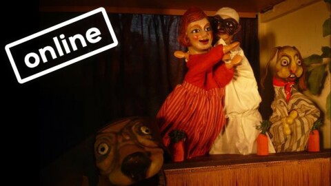 Pulcinella kertészkedik