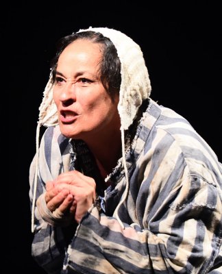 JÚLIA – PÁRBESZÉD A SZERELEMRŐL