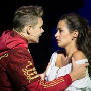 A beszélő köntös A beszélő köntös