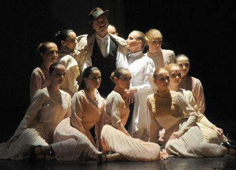 ...még Egy mondat...