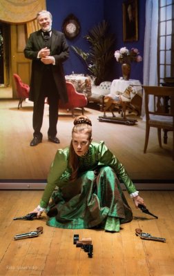 HEDDA GABLER