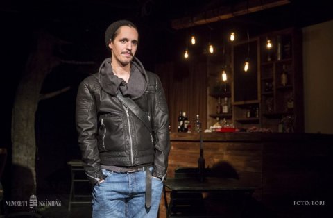 Hazát és szerelmet keresek 