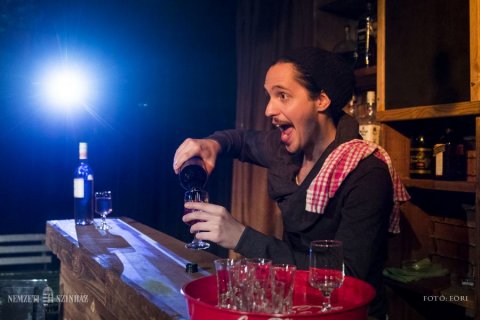 Hazát és szerelmet keresek