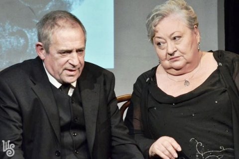 Tisztelt Hazudozó! Tisztelt Hazudozó!