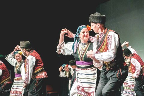 Tánc a víz fölött - Balkán Táncegyüttes