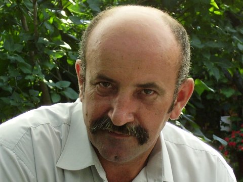 Szarvasiak a víz fölött -  beszélgetés Harencsár László meseíró, mesemondóval