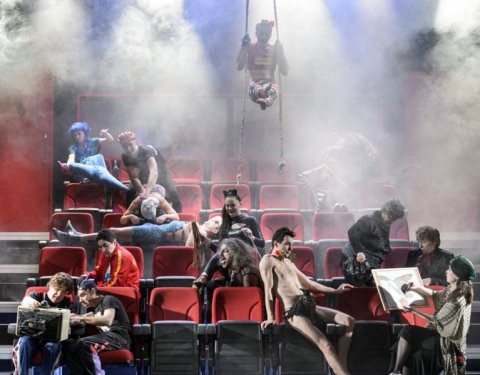 A néző élete és halála