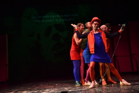 Felhő a nadrágban ‒ Vlagyimir Majakovszkij verse nyomán