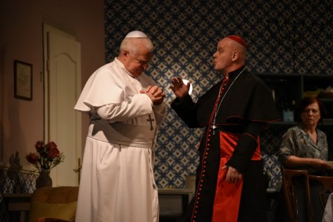 A NEW YORK-I PÁPARABLÁS