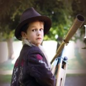 Kincskereső kisködmön