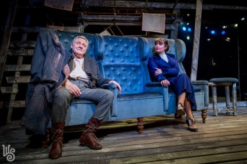 Végállomás Végállomás