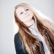 Szirtes Edina Mókus